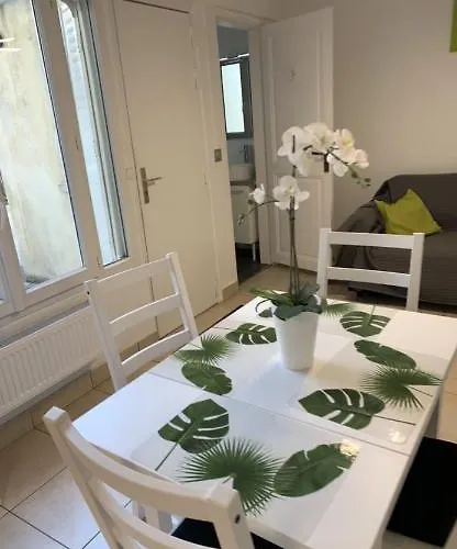 Mella דירה לה קורנב